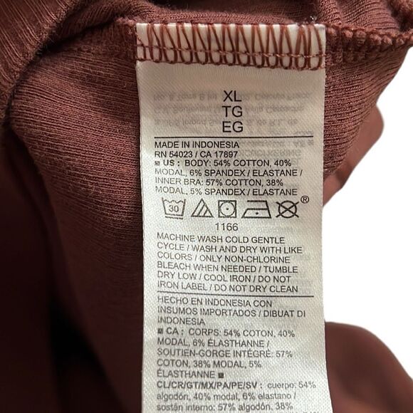 Tank Tops Woman’s Size XL Tank Tops Halter Cropped Ribbed Ruffle Hem Summertime - Picture 9 of 16